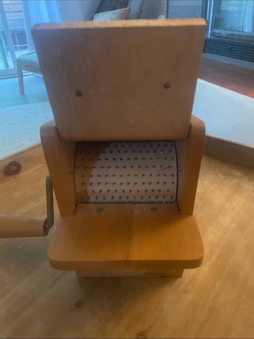 Cantoni Vintage cheese grater Wooden Hand-Crank made in Italy nice condition